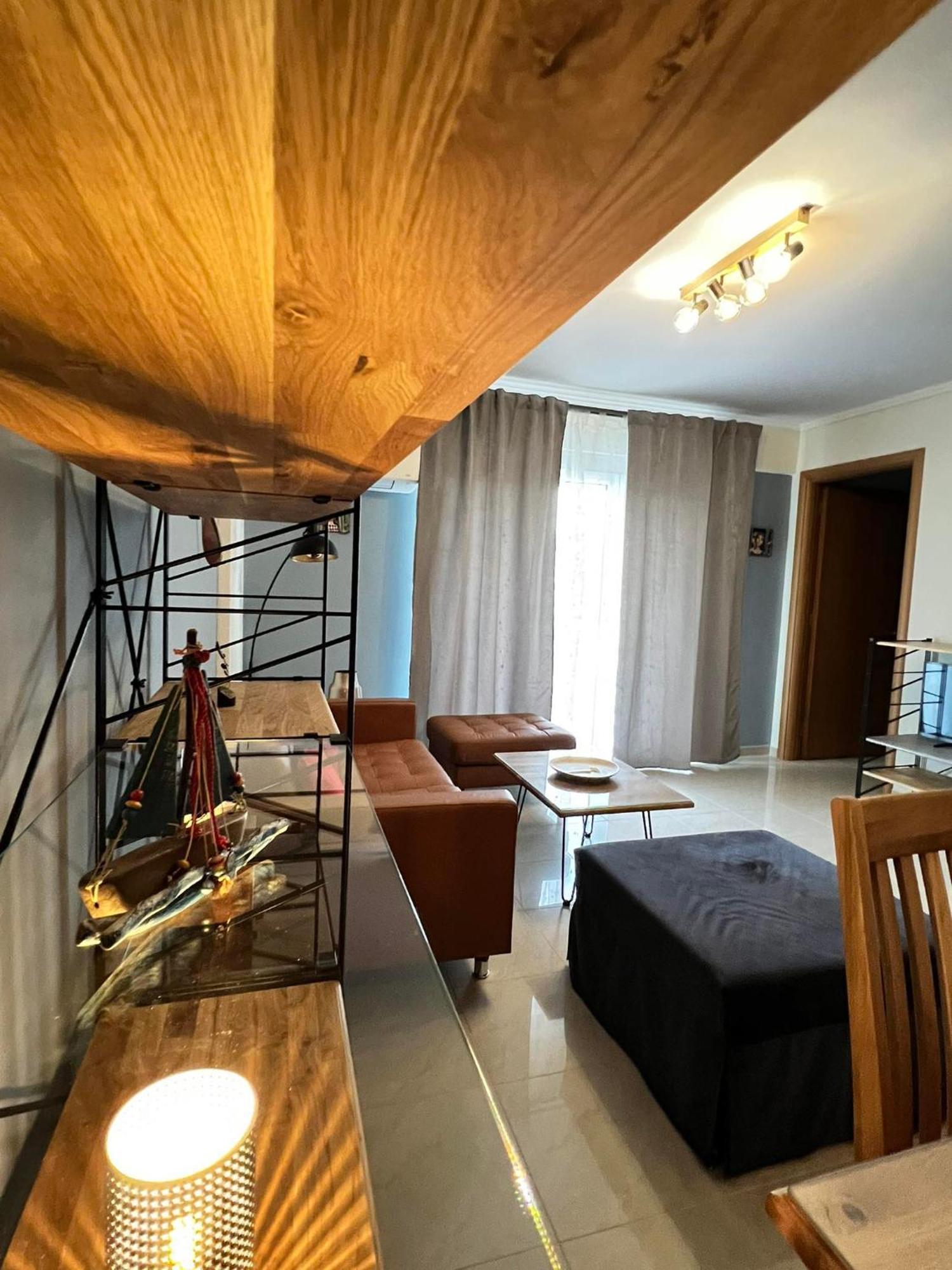Steel & Oak Vintage Apartments Kavala Exterior photo